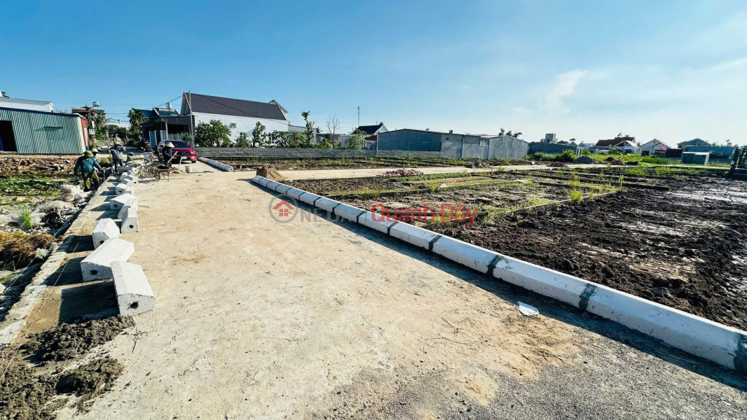 , Please Select | Residential Sales Listings | đ 880 Million