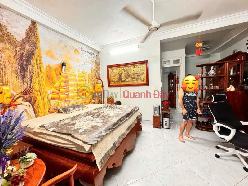 Property Search Vietnam | OneDay | Residential, Sales Listings SUPER PRODUCT IN LINH QUANG ALLEY, DONG DA. 44M2, 4 FLOORS, HOUSE NEAR LINH QUANG LAKE, RED BOOK EXPANDING AT THE BACK, A FEW STEPS AWAY FOR CARS.