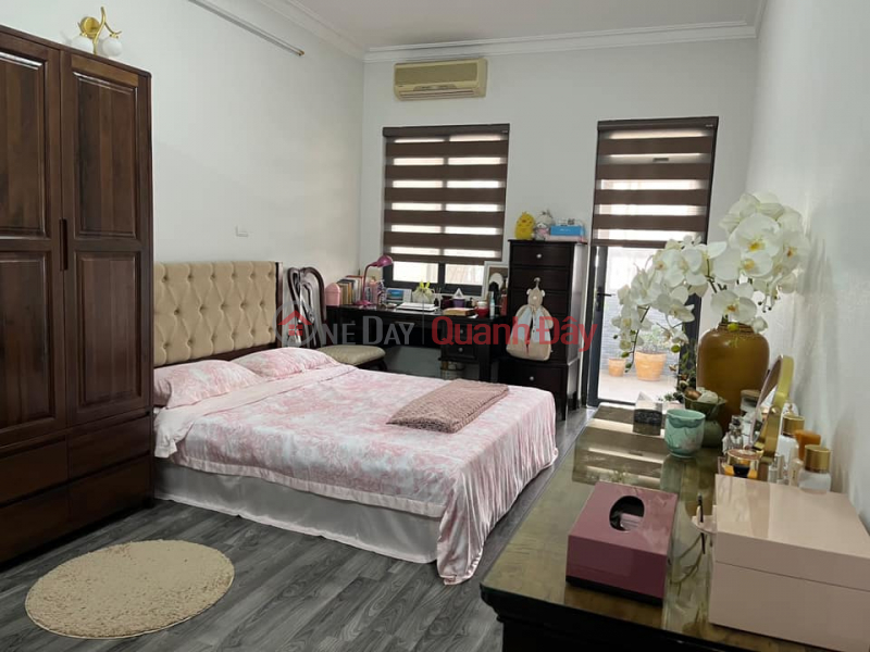 CC 24T Trung Hoa Nhan Chinh, corner lot, 3 bedrooms, 2 balconies, very comfortable, selling for 5.99 billion VND, Vietnam | Sales | đ 5.99 Billion