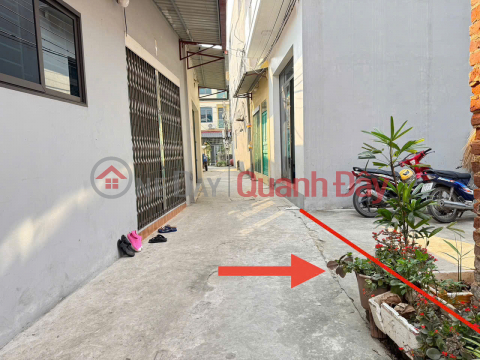 Selling 60m2 of land in group 11, Quang Minh town, Me Linh. Located close to Quang Minh street and industrial park. _0