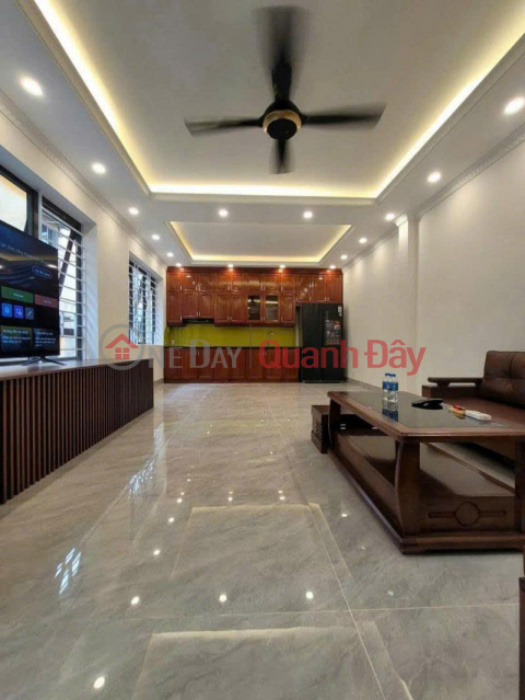 Tôi CC cần bán nhà riêng ngõ 56 Tân Mai, Nguyễn Chính - 46m 6 Tầng. Gara Ô Tô - KD chỉ 12 tỷ 3 _0