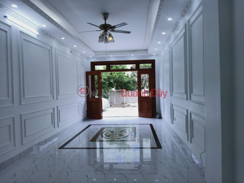 5-storey house x 35m, car access to the house, adjacent to urban area, lane with car road at both ends, through Trinh Van Bo Sales Listings