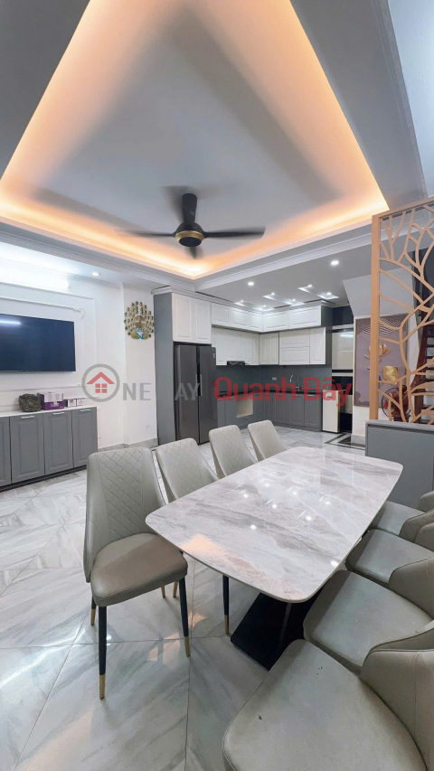 RARE. HOUSE IN HO TUNG MAU, TRAIN STATION, CAR, 1 TOWNHOUSE, AREA=50mx5 FLOORS, FRONTAGE=4m.<br \/> 8.2 billion _0