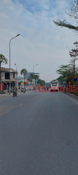 LÔ ĐẤT VỊ TRÍ ĐẮC ĐỊA SÀI SƠN- QUỐC OAI, VIEW THOÁNG, ĐƯỜNG RỘNG CHÍNH CHỦ CẦN THANH KHOẢN NHANH , LH 0988, Việt Nam | Bán đ 6 tỷ