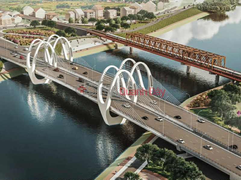 House for sale on Phan Dang Luu street, 1 side for cars, wide sidewalk, facing Duong 2 bridge under construction Sales Listings