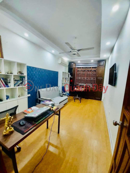 Property Search Vietnam | OneDay | Residential, Sales Listings Thai Thinh 43m x 5tang x mt 3.1 m priced at 6.1 billion Dong Da AVOID 30M - FAVORITE BUSINESS FACES