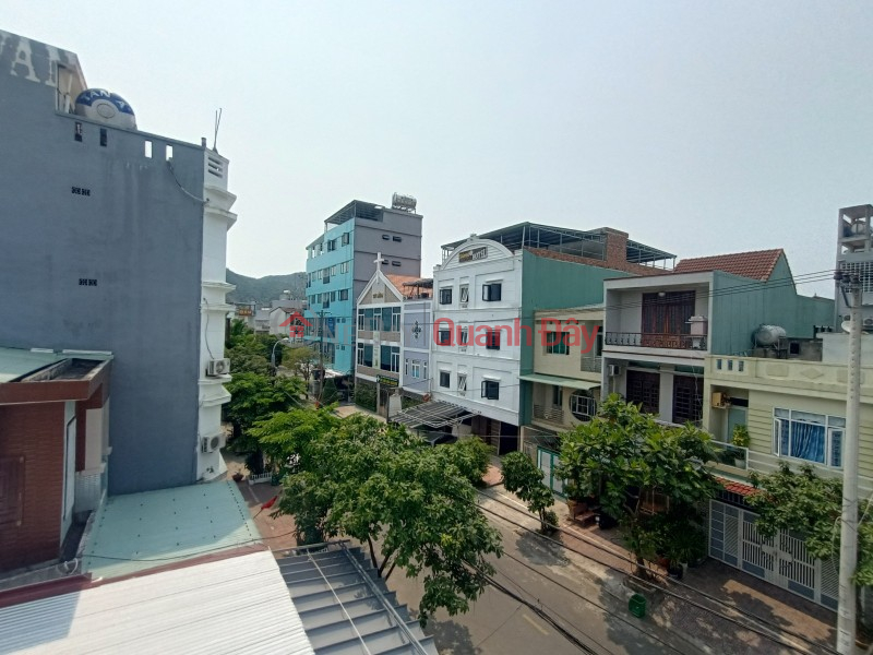 OWNER NEEDS LIQUIDITY TO SELL 2-STORY HOUSE URGENTLY - LARGE AREA - LOCATION - AVAILABLE CASH FLOW PRICE. 6.4 BILLION LH, Vietnam Sales đ 6.4 Billion