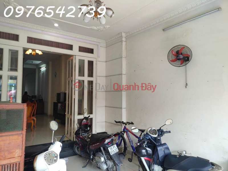 EXTREMELY RARE, NGUYEN THI CENTRAL-STYLE FRONT HOUSE IN DISTRICT 12, GOOD BUSINESS, 4 FLOORS, TUMBLE, ROOFARD PRICE 5.5 BILLION Vietnam | Sales đ 5.5 Billion