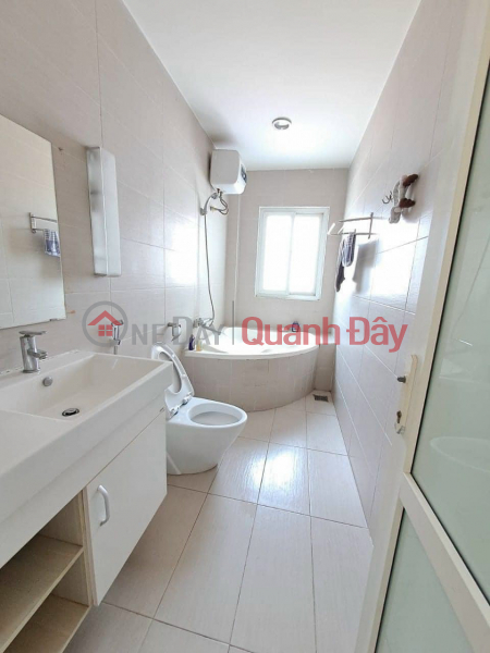 Property Search Vietnam | OneDay | Residential, Rental Listings | Beautiful house for rent that has just been painted and renovated like a newly built house - Duong Dinh Nghe area