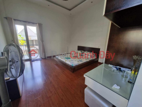 Beautiful super spacious 2-storey house, car alley on Le Van Huan _0