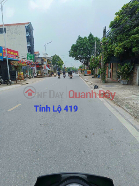 Property Search Vietnam | OneDay | Nhà ở Niêm yết bán, Xóm dẫy đại yên
Dt:88 m đường ô tô thoải mái
- Gần ngay tỉnh lộ 419
- Cách tt Chúc Sơn vài km
- Giá đầu tư