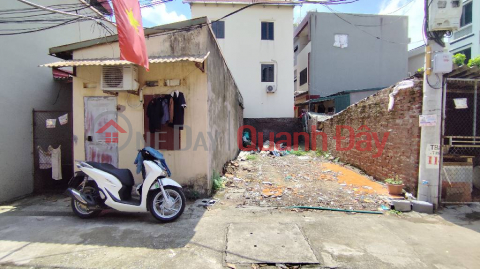 Land for sale in Tram Street, 50m x 4 square, car access, more than 9 billion, negotiable. Contact 0936123469 _0