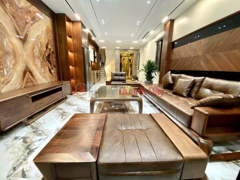 ₫ 13 Billion Nguyen Van Cu Plot, 7 Floors, Elevator, Car Garage, Fully Furnished, Airy View, Classy Living.