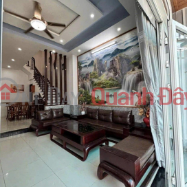 BÁN NHÀ THẠCH BÀN DÂN XÂY 6 TỶ FULL NỘI THẤT GẦN CHỢ THẠCH BÀN _0