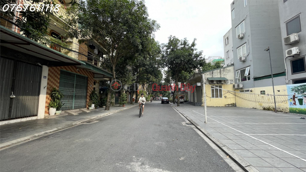 Selling land in Giang Bien, sidewalks, cars avoiding each other, permanent open view, 50m, MT4m, 5.x billion Vietnam | Sales | đ 5.9 Billion