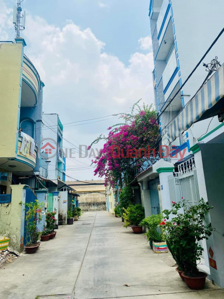 Selling 4-storey house - Tan Hoa Dong, Binh Tan - 2 sides of car alley - 66m2 - Nigh 6 billion Sales Listings