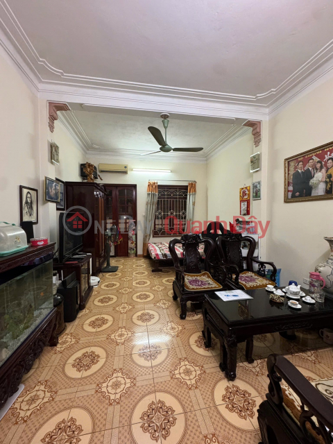 Bán nhà mặt phố Lò Đúc, 45m2, 3 tầng, mặt tiền 4.3m, 26.6 tỉ, vỉa hè rộng, kinh doanh đỉnh _0