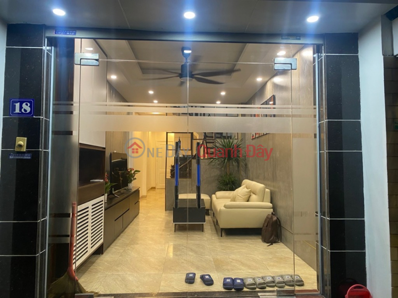 Property Search Vietnam | OneDay | Residential Sales Listings SUPERHOOD HOUSE FOR SALE HUYNH THUC KHANH - DONG DA - CAR PARKING NEAR - 2-SIDED HOUSE WITH AIRY LANE FRONT AND REAR