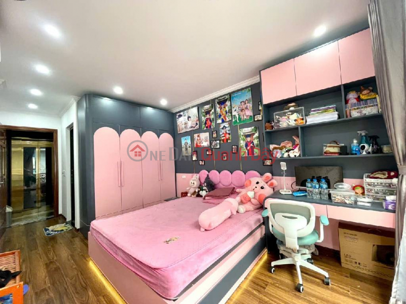 đ 13,8 tỷ | PHÂN LÔ Ô TÔ TRÁNH - HIẾM - NHÌN CHẤM THẾ CHỨ CÁCH MẶT NGÕ CÓ CHỤC NHÀ - Ở SƯỚNG YÊN TĨNH - GARA Ô TÔ - THANG