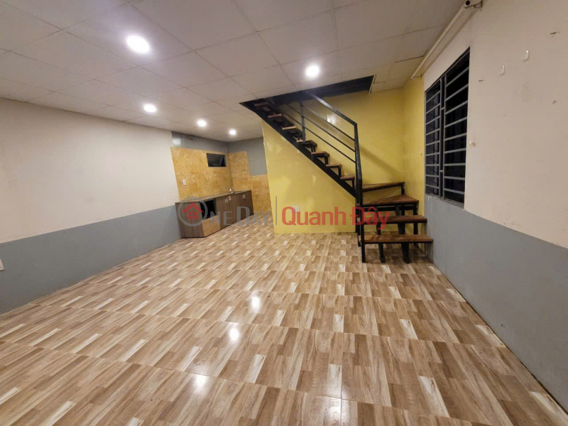 HOUSE IN Cach Mang Thang 8 ALLEY, PRICE 1.2 billion, 400 meters from Xuan Huong Lake Sales Listings
