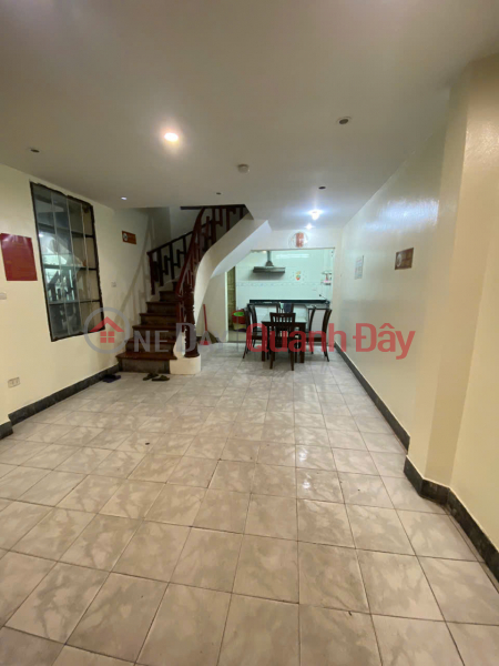 House for rent in Phuong Liet for office, online sales, teaching 52m2, 4 floors, 3 closed rooms, 11 million\\/month Rental Listings