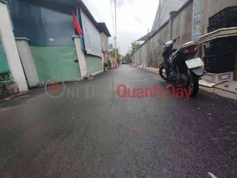 Bán nhà cấp 4 sổ hồng riêng, 2PN , sân để xe hơi, giá chỉ 3,6 tỷ. _0