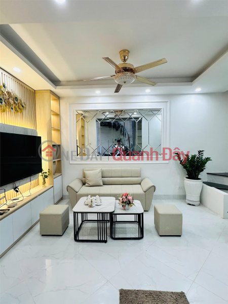 Property Search Vietnam | OneDay | Nhà ở Niêm yết bán | Ngõ 79 Đường Cầu Giấy Ngõ Thẳng - Thông - Gần Phố Nhà Đẹp, Full Nội Thất 34m2, 5 Tầng Chỉ 7.5 tỷ TL