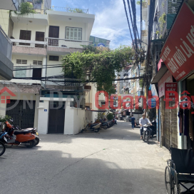 House for sale on Thinh Quang Street, 9 floors, car parking, 2 open spaces in front and back, 22 billion\/ 70m2 _0