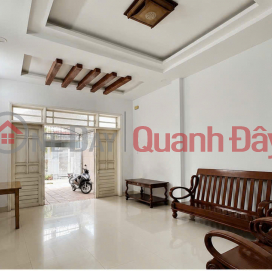 ► 6m wide alleyway connecting to Trung Nu Vuong street, 115m2, 3-story reinforced concrete house, spacious front and back yard, 6.x billion VND. _0