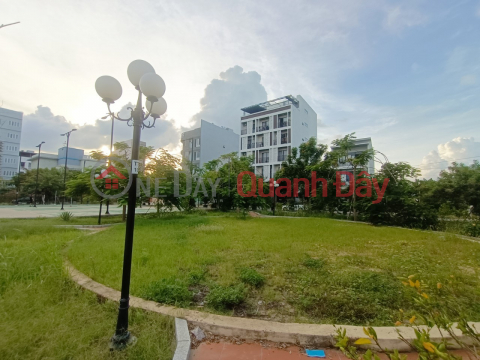 For sale 7-storey apartment building in front of Khue My Dong, Ngu Hanh Son District Price only 11.9 billion VND _0