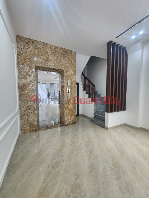 The owner is selling a newly built house at alley 105\/21, Yen Hoa street, Cau Giay. _0