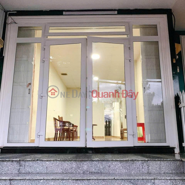 WHOLE HOUSE FOR RENT IN DA LAT, FRONTAGE OF LY NAM DE STREET, WARD 8, DA LAT Rental Listings