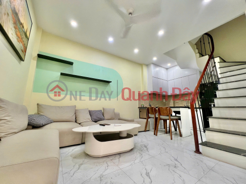 OWNER SELLING A BEAUTIFUL 4-STORY HOUSE WITH A ROOFTOP, NO DEAD ANGLES - TRUONG DINH _0