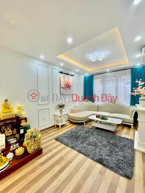 NEW 5-FLOOR HOUSE IN TAY HO DISTRICT - 10M TO THE CAR TO THE STREET - Area: 40M2 MT: 3.6M INCLUDING 3 BEDROOMS - PRICE: OVER 4 BILLION TO OWNERS _0
