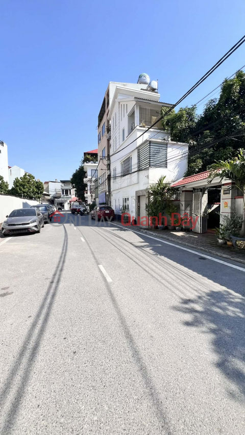 Beautiful house on Ngo Gia Tu street, 50m² x 5 floors, garage, suitable for business, alley accessible to cars, price only 15 billion VND. _0