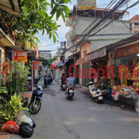 Rare earth piece, corner lot between Hanoi 40m2, frontage 4m, just over 2 billion Hoang Mai district, red book _0