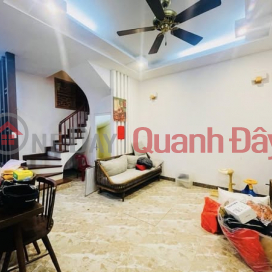 VỊ TRÍ CỰC ĐẸP- TRUNG TÂM CẦU GIẤY - NGÕ THÔNG SANG TRUNG KÍNH - TRƯỚC NHÀ RỘNG THOÁNG SÁNG-GIAO THÔNG THUẬN _0