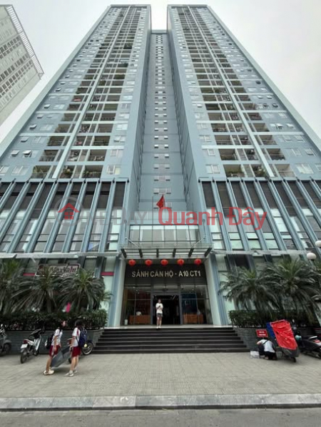 Luxury apartment A10 Nam Trung Yen, 94m², 3 bedrooms, stunning interior, slightly over 11 billion VND. Vietnam | Sales đ 11.2 Billion