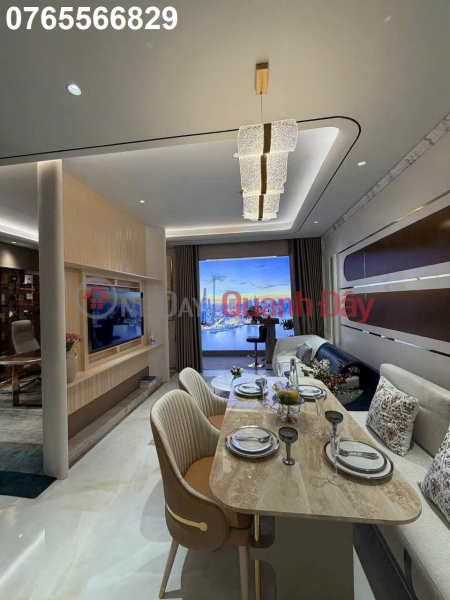 2-FRONTAGE CENTRAL LOCATION – PANORAMA RIVER VIEWS ON ALL 4 SIDES – METRO RIGHT IN FRONT – FULLY FURNISHED SMART HOME Sales Listings