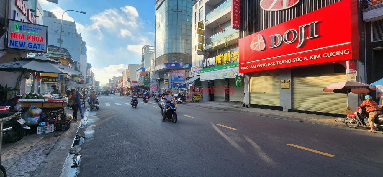 Property Search Vietnam | OneDay | Residential, Rental Listings, House for rent on Tan Huong Street, 78m², 3 floors - right next to the market, in a commercial and service area.