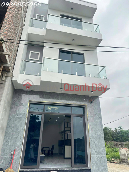 House for sale: 3 floors, 3 bedrooms, 3 bathrooms. Sales Listings