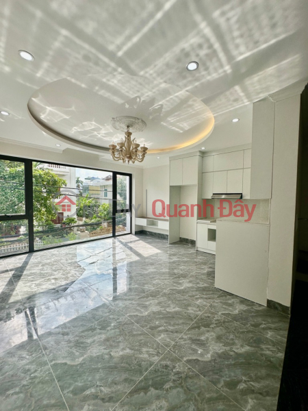 Property Search Vietnam | OneDay | Residential Sales Listings | Cheapest private house for sale in Thach Ban ward, corner plot, car, elevator, business 54m 6 floors frontage 5.2m price 8.2