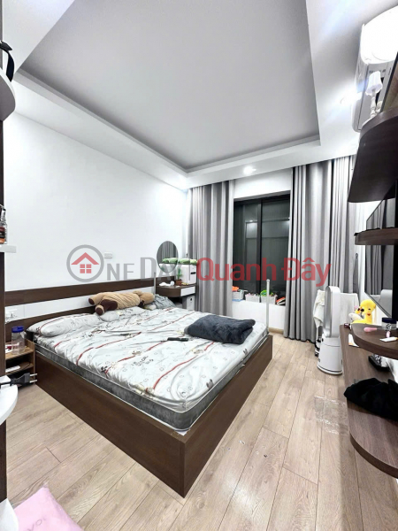 đ 7.75 Billion | DONG DA CENTER - SMALL ALLEY - CAR ACCESS - NEW HOUSE WITH FULL INTERIOR