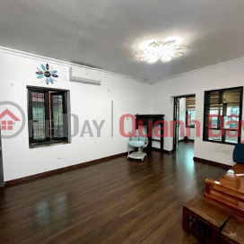 tập thể nghĩa tân 60m 2 ngủ giá 4,5 tỷ ô tô đỗ chân tòa _0