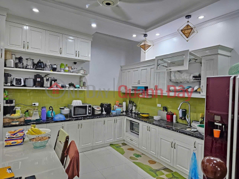 BEAUTIFUL HOUSE IN PHU VIIEN - LONG BIEN 60M2, 6 FLOORS, 6M FRONTAGE, 11 BILLION. _0