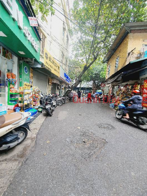 House for sale on Au Trieu street, Hoan Kiem Corner lot, business sidewalk 36m2 x 5T, frontage 4.1m, only 33 billion _0