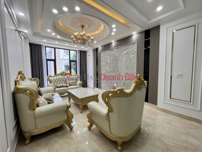 ₫ 7.6 Billion | Selling a 5-storey house of 68 m with elevator Price 7.6 million available on line 2 Le Hong Phong Street Hai An