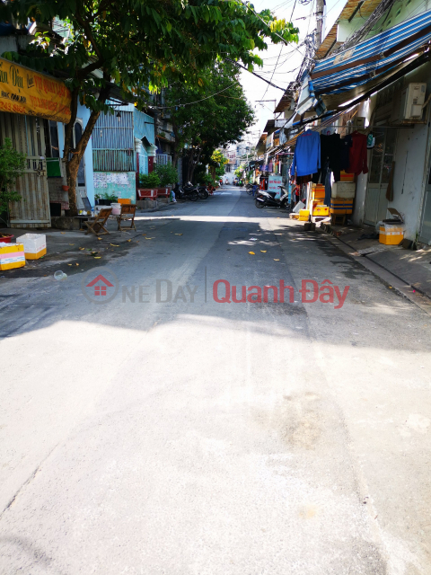 Beautiful land for sale 4.4 x 16 Pham Van Bach truck alley _0