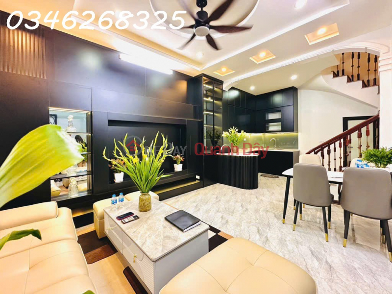 DONG DA CENTER - BEAUTIFUL HOUSE NEAR THE STREET - LUXURY FURNITURE - 40M2 ABOVE 8 BILLION Sales Listings