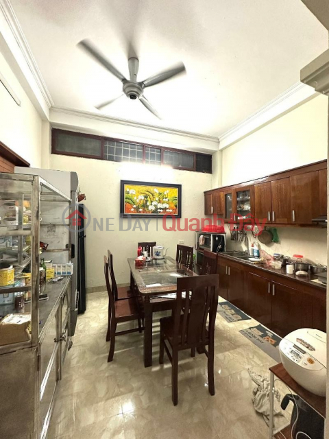 HOUSE FOR SALE IN KHUONG TRUNG, CAR PARKING AT THE GATE, 10M TO THE MAIN STREET, USAGE AREA 44M2, PRICE 8.6 BILLION _0